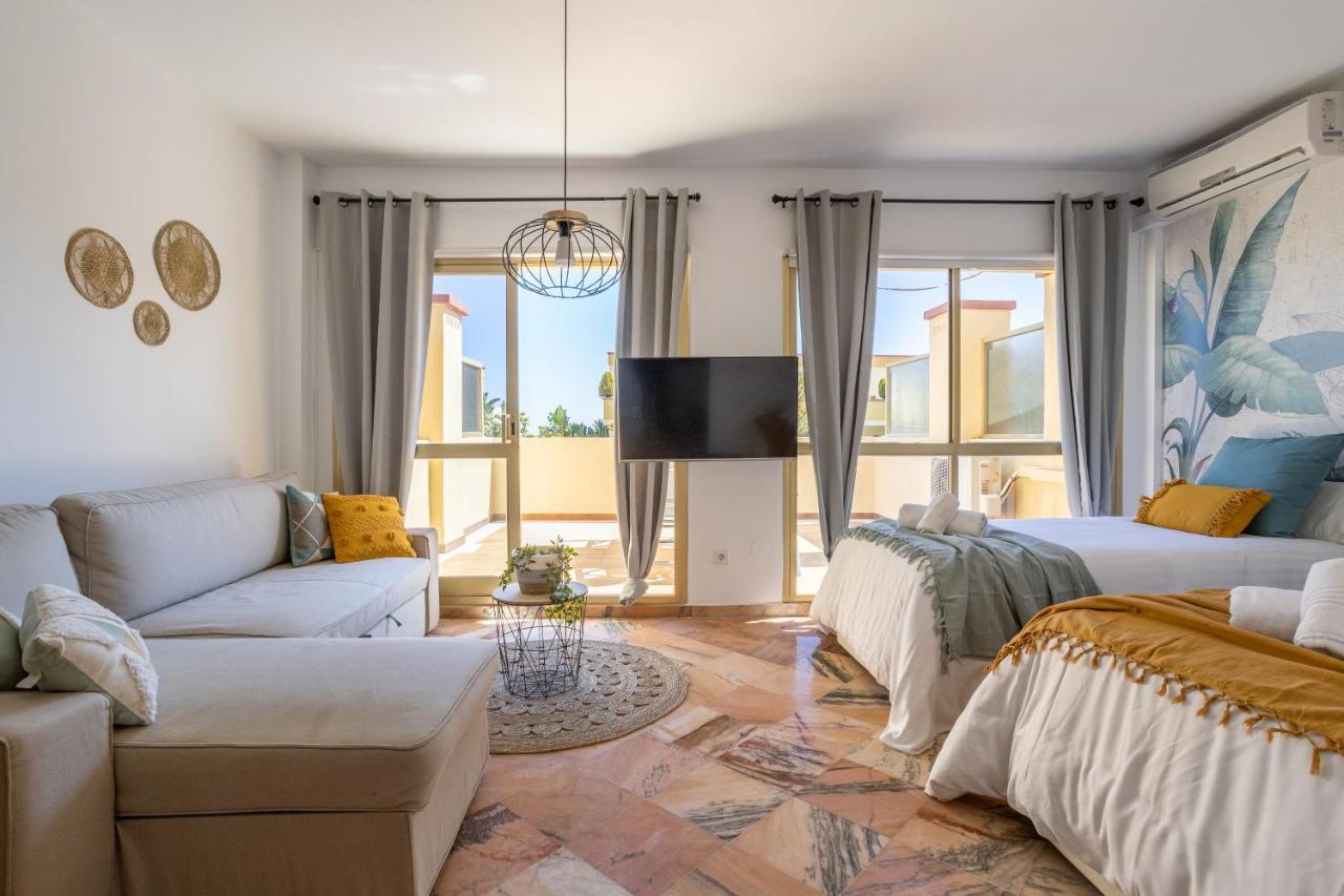 Oleholidays 225 Romana Playa Junto Al Mar Marbella Buitenkant foto